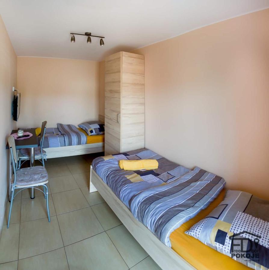 Pokoje Freedoor Ługniany Exterior foto
